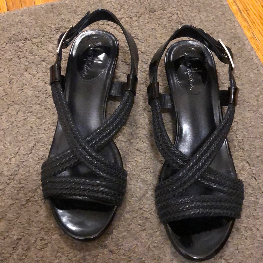 Black patent sandal